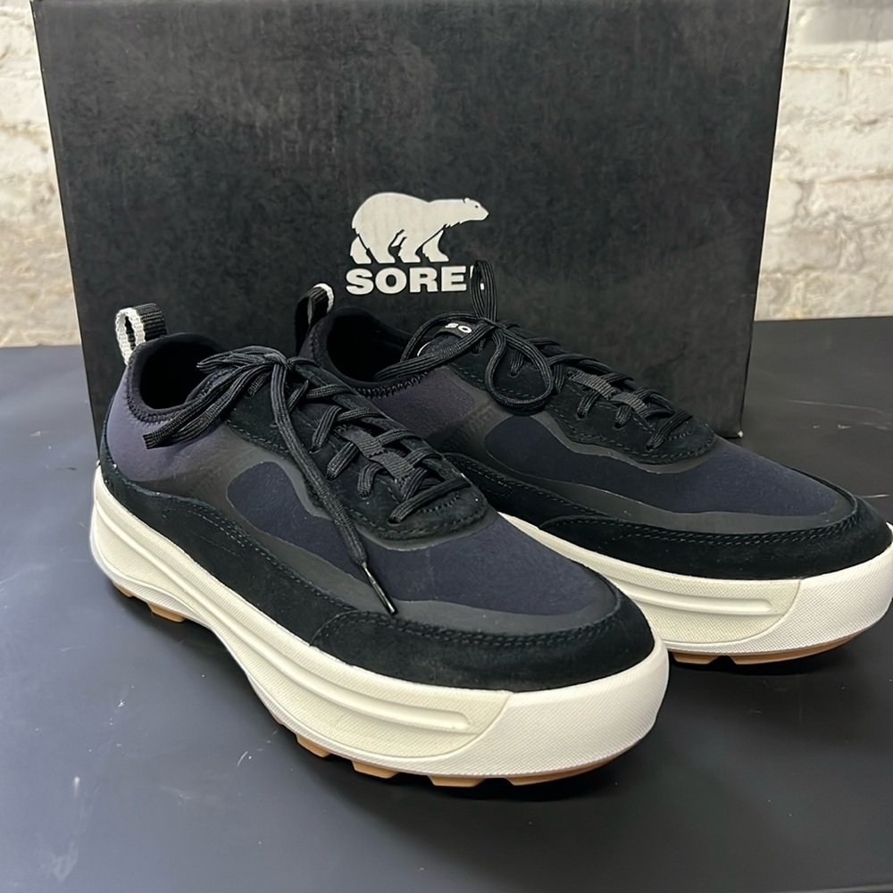 NIB Sorel ONA 503 Low sneaker NWT